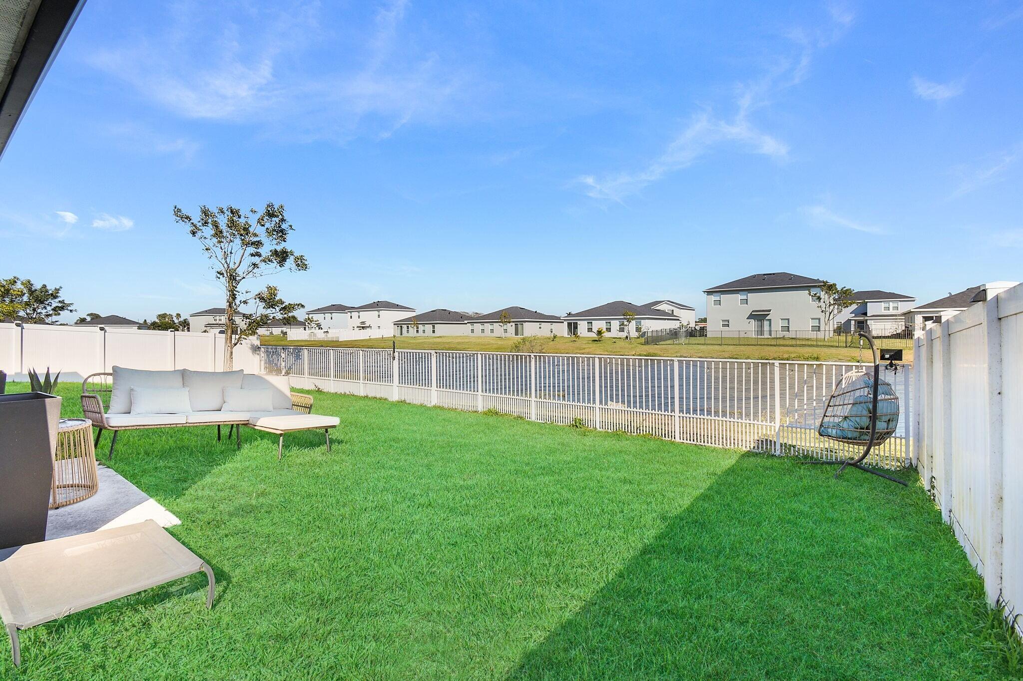 View details of listing 113 Dabou Loop, Belle Glade, FL 33430 Belle Glade with MLS#