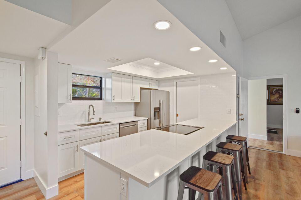 View details of listing 11863 Wimbledon Circle 508, Wellington, FL 33414 Wellington with MLS# 