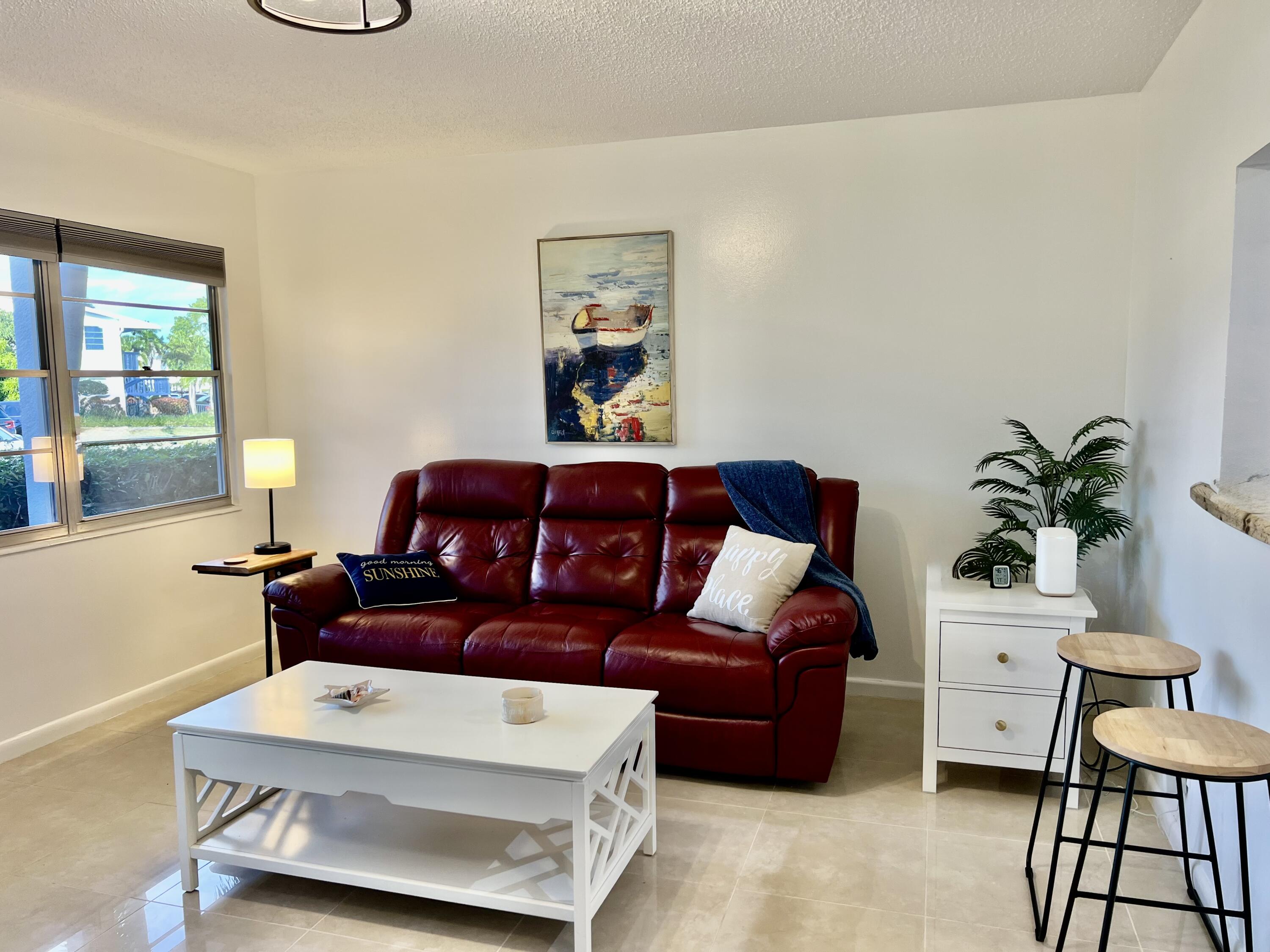 View details of listing 1011 Harwood C 1011, Deerfield Beach, FL 33442 Deerfield Beach with MLS# 