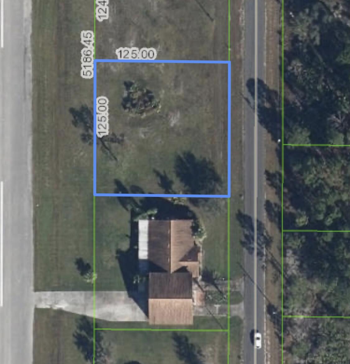 View details of listing 180 Seneca Drive NW, Lake Placid, FL 33852 Lake Placid with MLS# 
