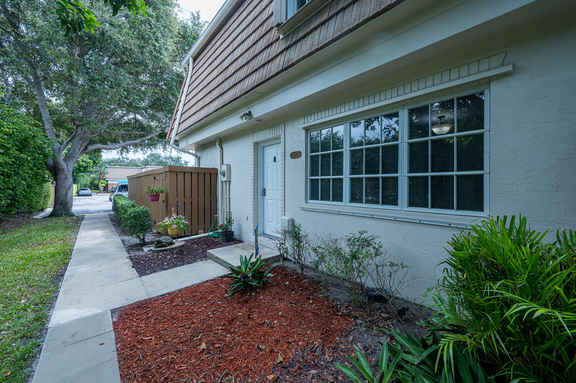 Listing  4300 Hazel Avenue D, Palm Beach Gardens, FL 33410, Palm Beach Gardens, FL 33410