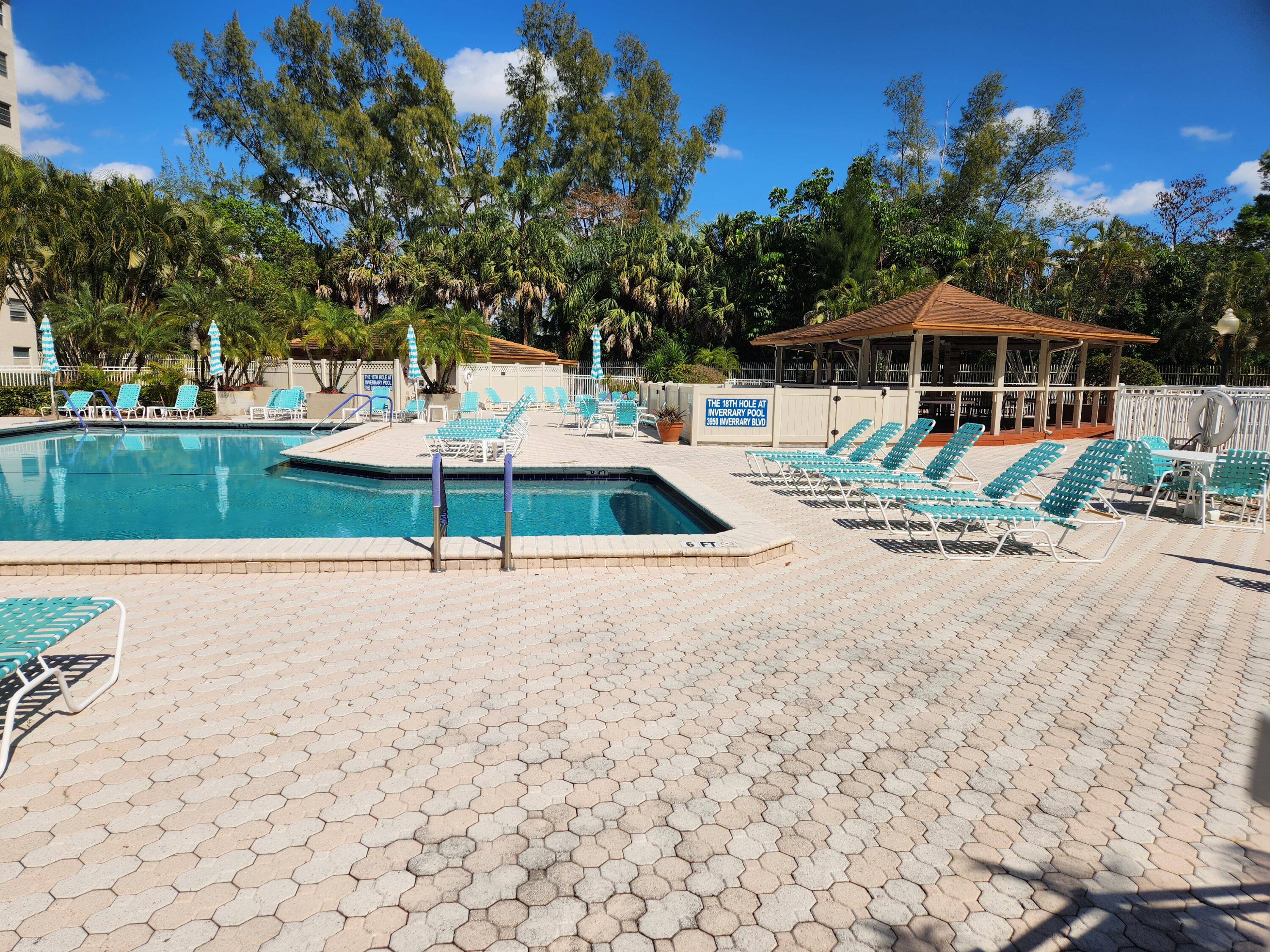 View details of listing 3940 Inverrary Boulevard 302, Lauderhill, FL 33319 Lauderhill with MLS#