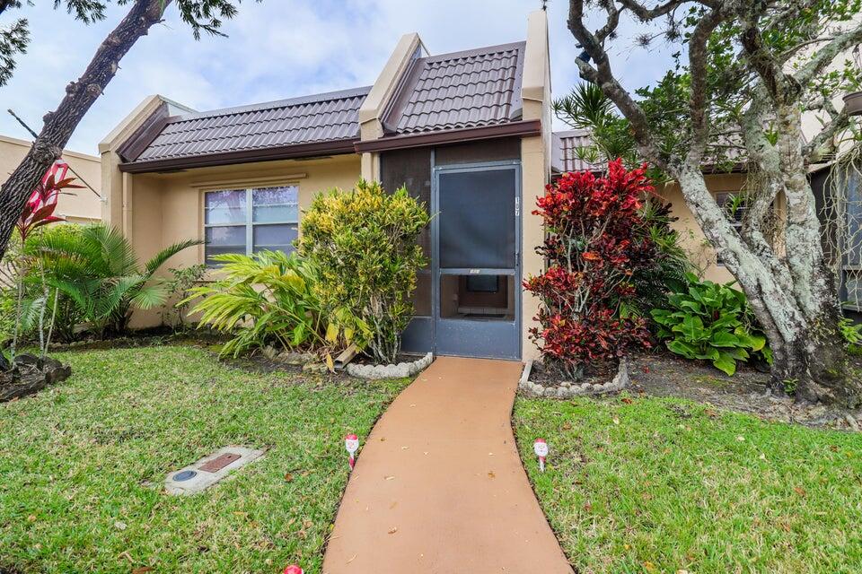 View details of listing 107 Lake Terry Drive, West Palm Beach, FL 33411 West Palm Beach with MLS#