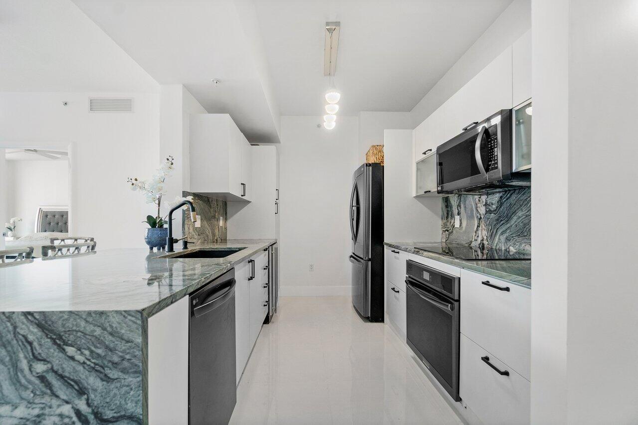 Listing  550 Okeechobee Boulevard 1809, West Palm Beach, FL 33401, West Palm Beach, FL 33401