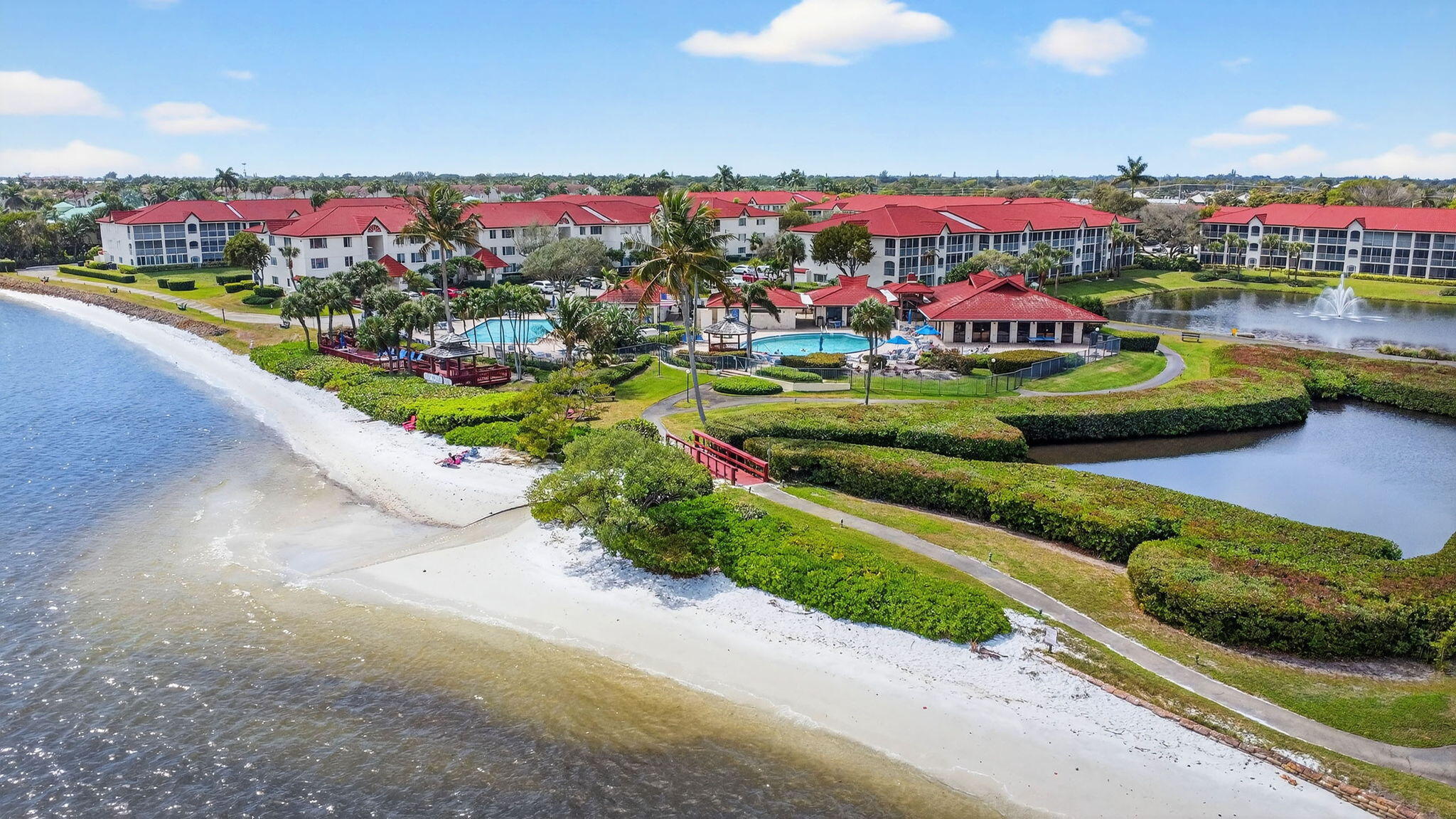 View details of listing 7030 Half Moon Circle 117, Hypoluxo, FL 33462 Hypoluxo with MLS#