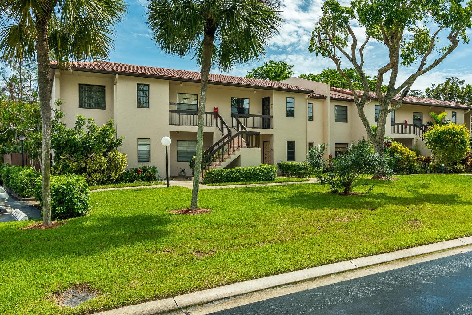 View details of listing 21614 Juego Circle 25h, Boca Raton, FL 33433 Boca Raton with MLS#