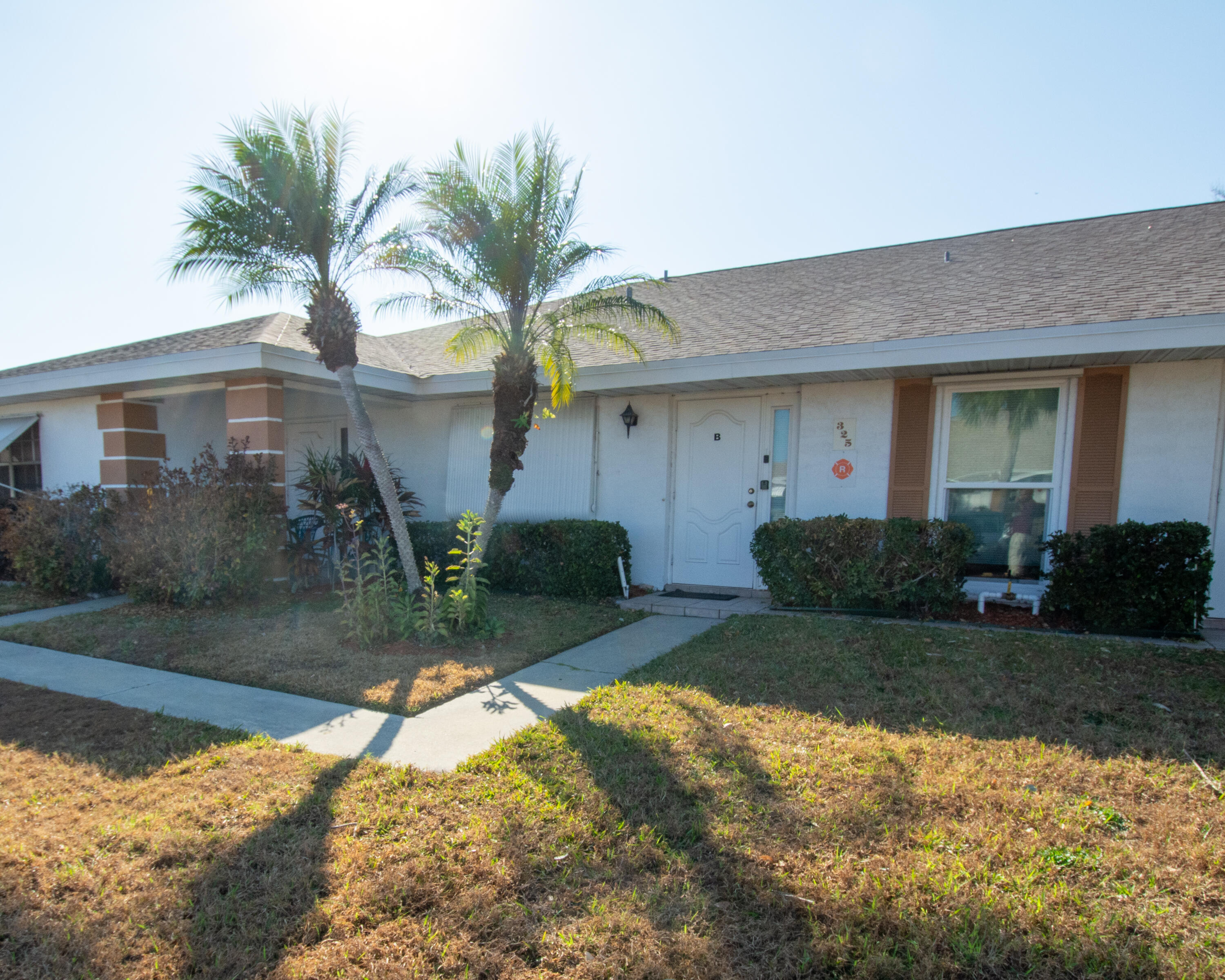View details of listing 325 Colony Lane B, Fort Pierce, FL 34982 Fort Pierce with MLS#