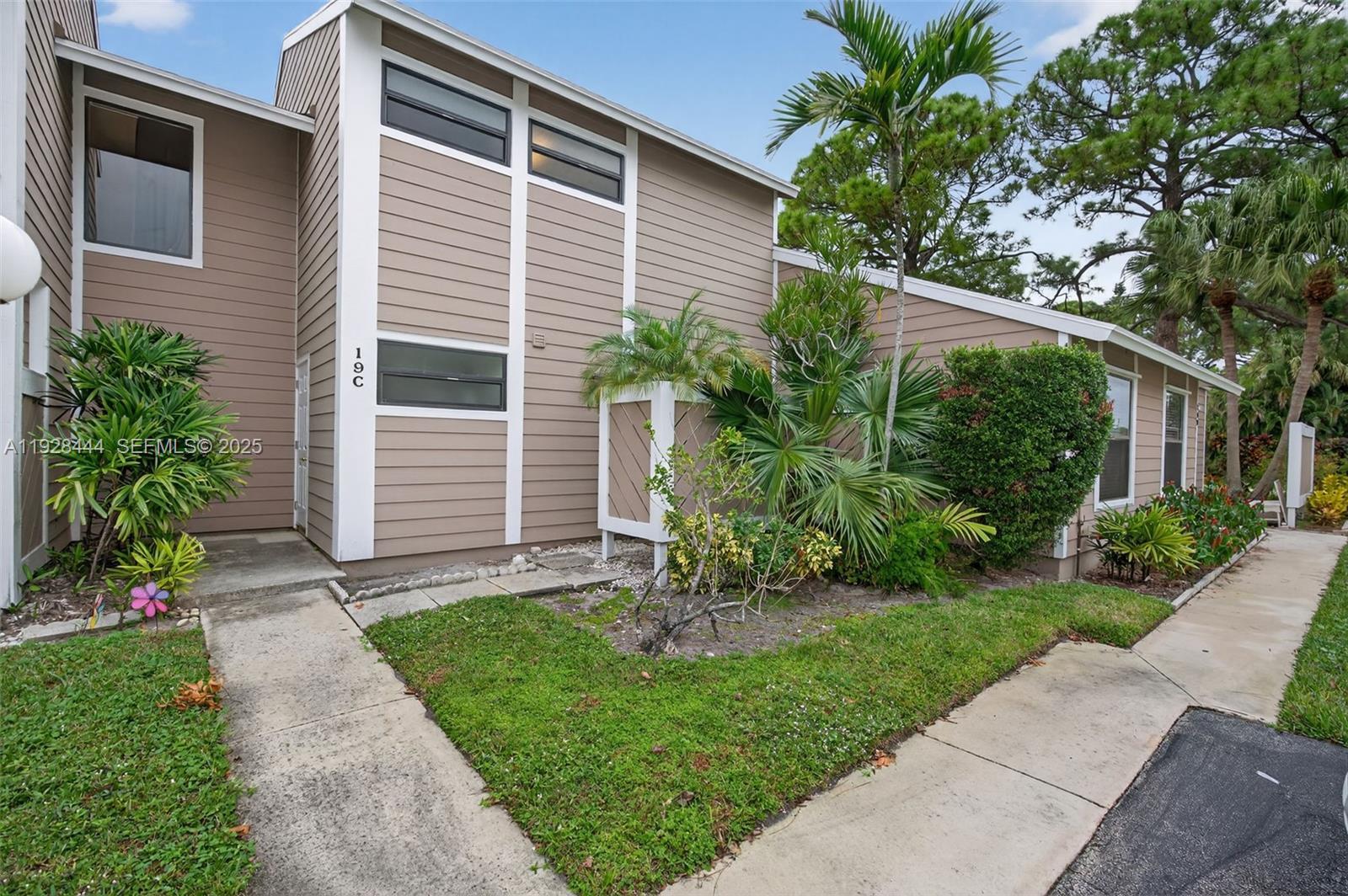 View details of listing 707 Stonewood Court 19c, Jupiter, FL 33458 Jupiter with MLS#
