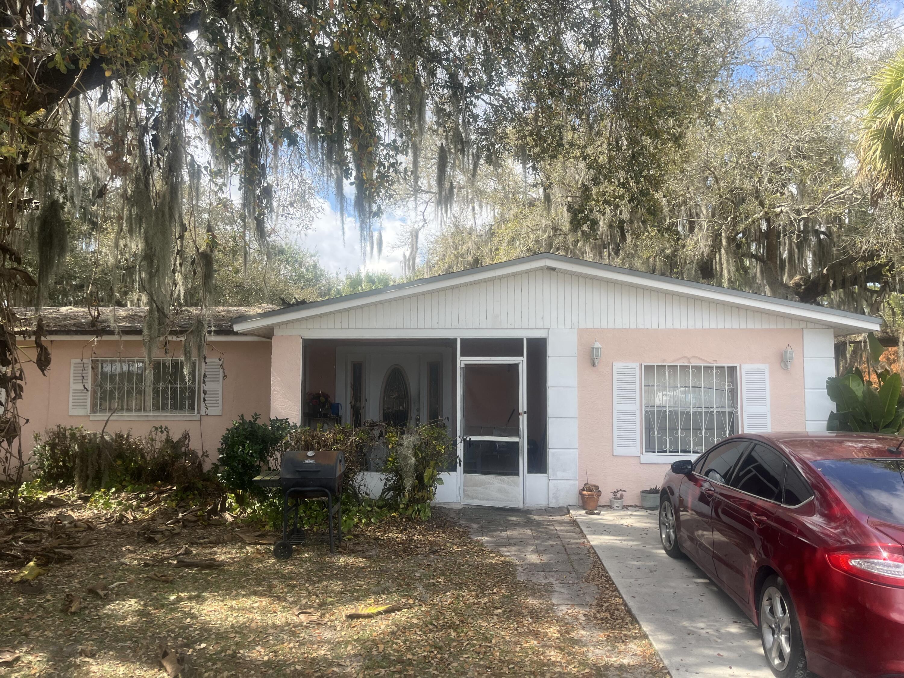 View details of listing 2307 N 45th Street, Fort Pierce, FL 34946 Fort Pierce with MLS#