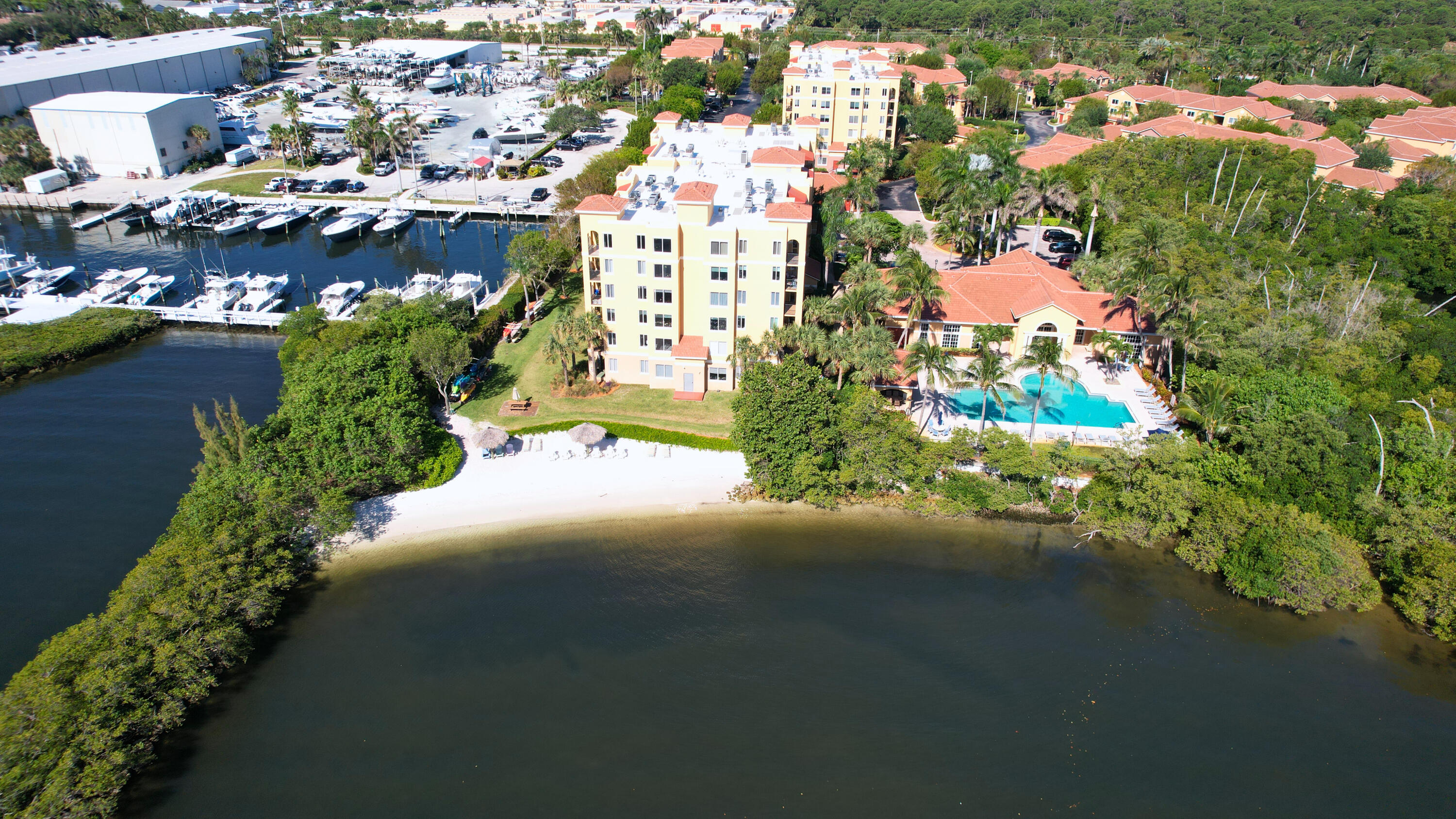 View details of listing 800 Scotia Drive 203, Hypoluxo, FL 33462 Hypoluxo with MLS#