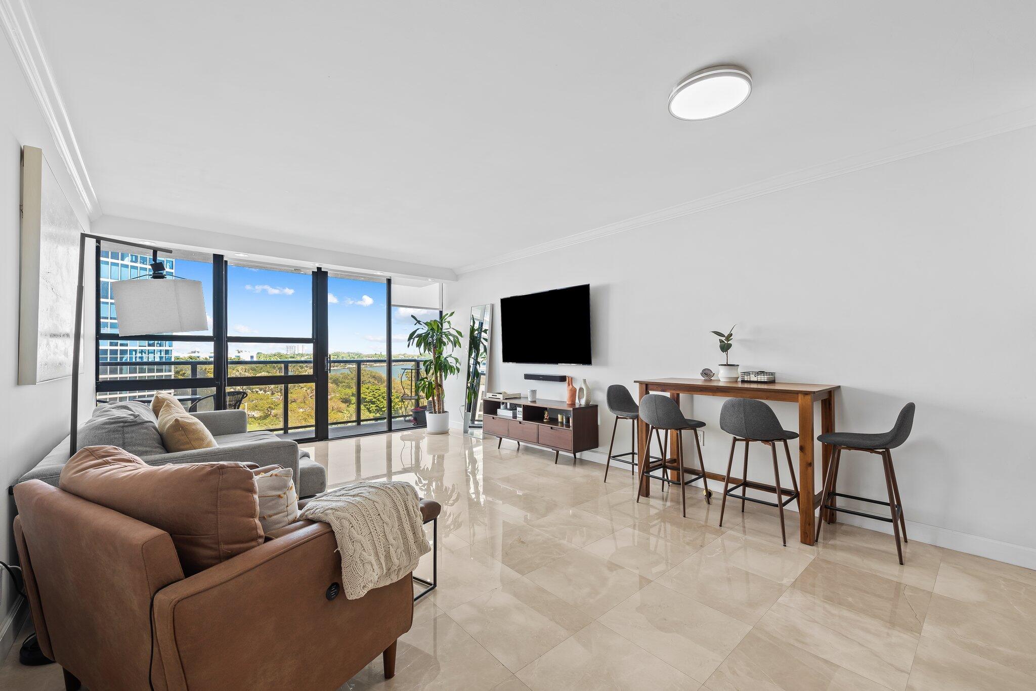 Listing  600 NE 36th Street 606, Miami, FL 33137, Miami, FL 33137