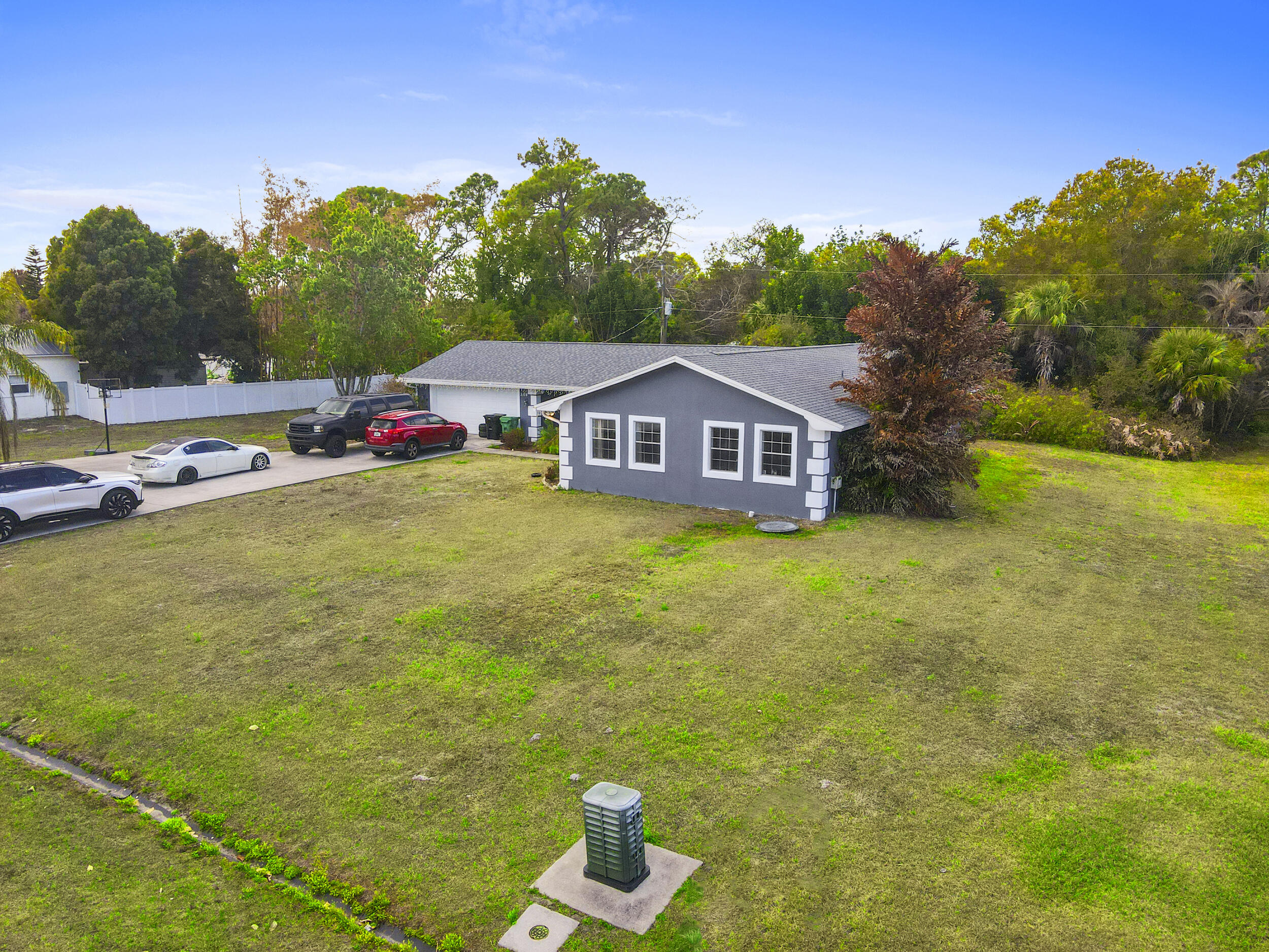 View details of listing 2118 SE Morningside Boulevard, Port St. Lucie, FL 34952 Port St. Lucie with MLS#