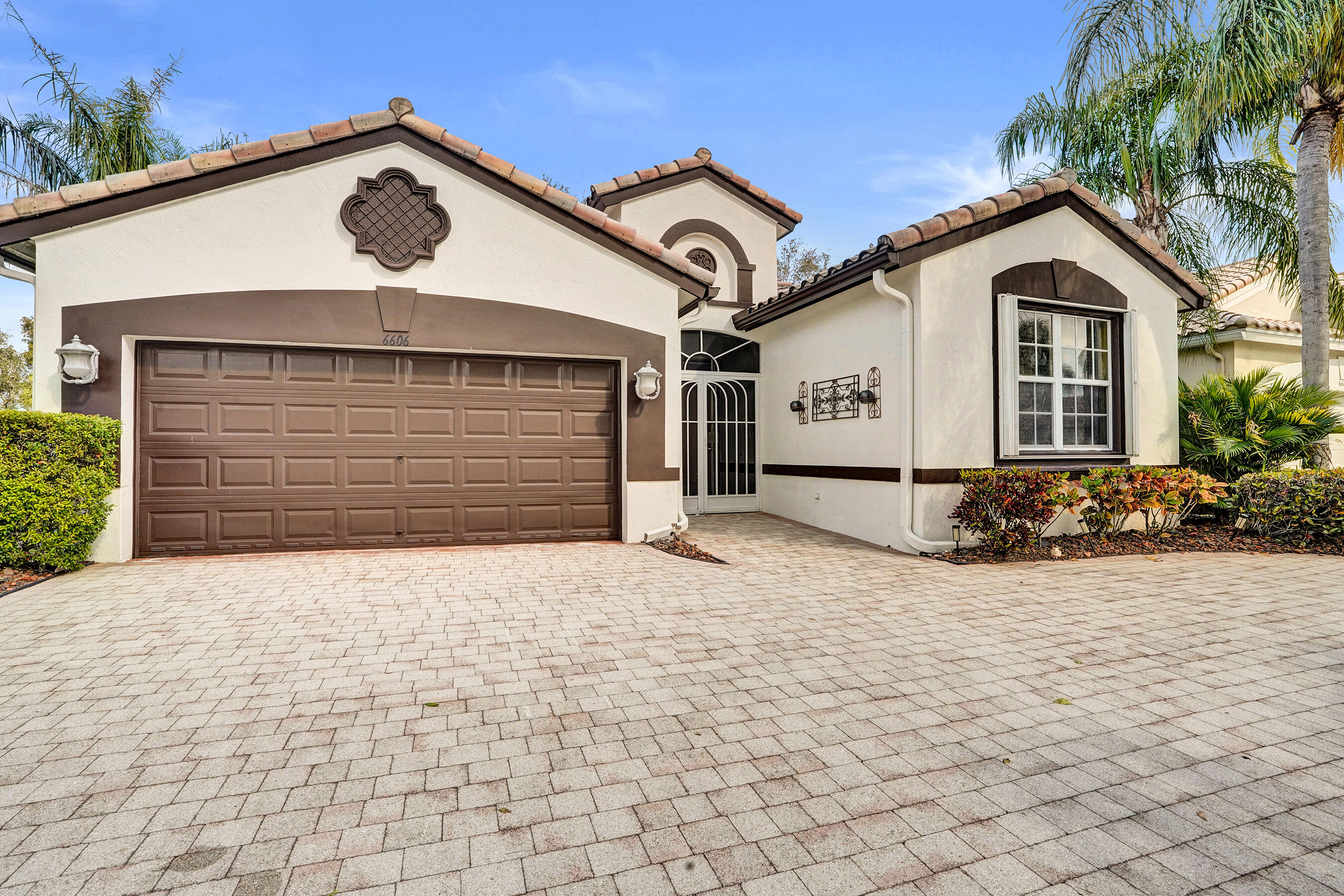 View details of listing 6606 Turchino Drive, Lake Worth, FL 33467 Lake Worth with MLS#