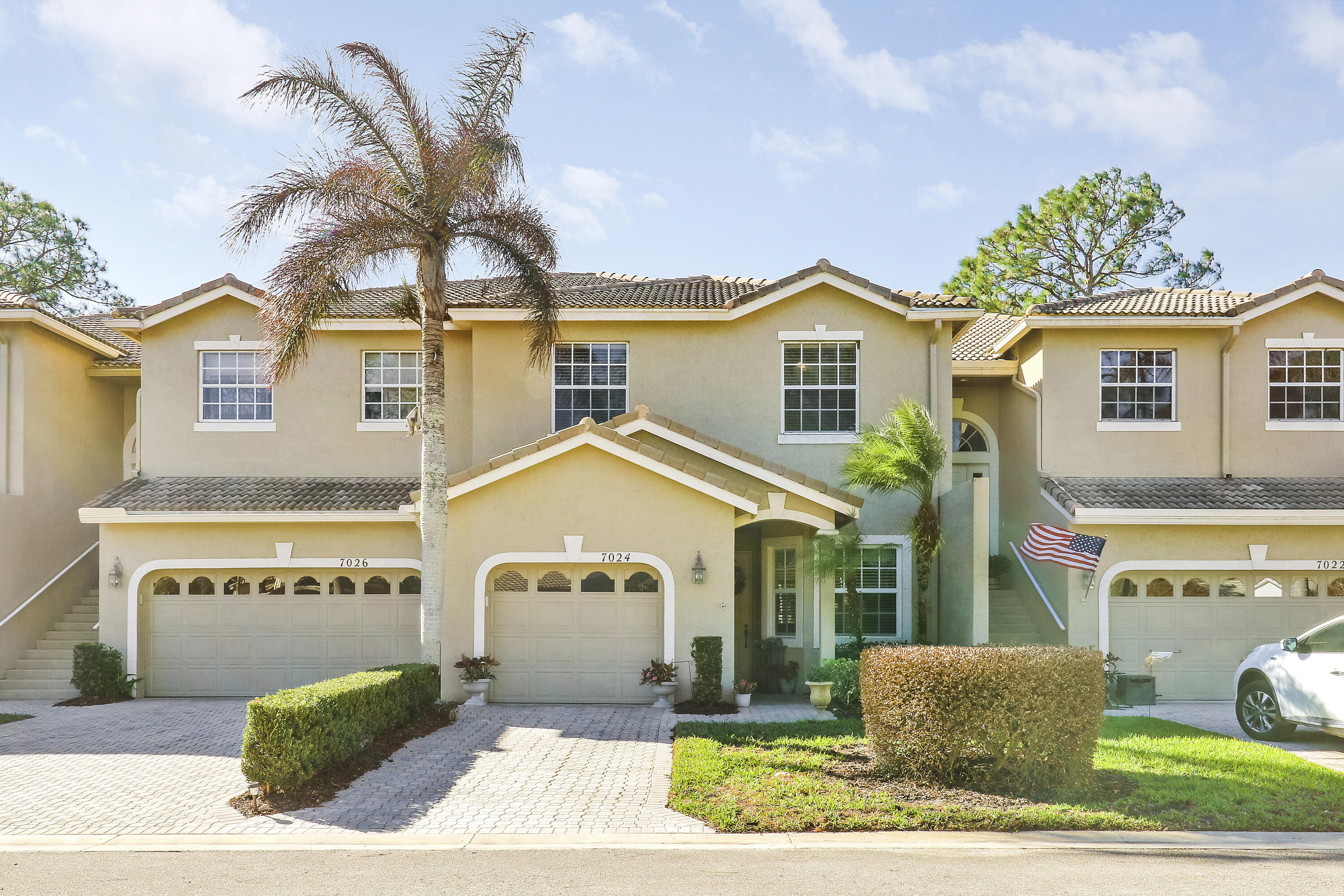 View details of listing 7024 Torrey Pines Circle, Port St. Lucie, FL 34986 Port St. Lucie with MLS#