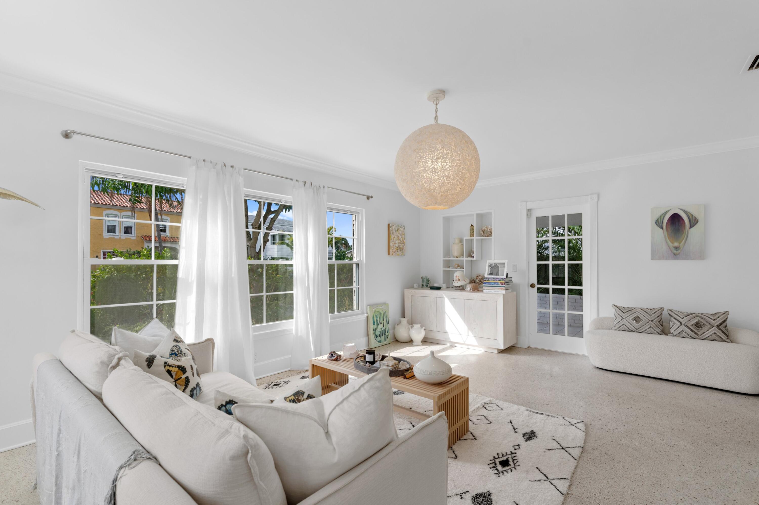 View details of listing 143 Greymon Drive, West Palm Beach, FL 33405 West Palm Beach with MLS#
