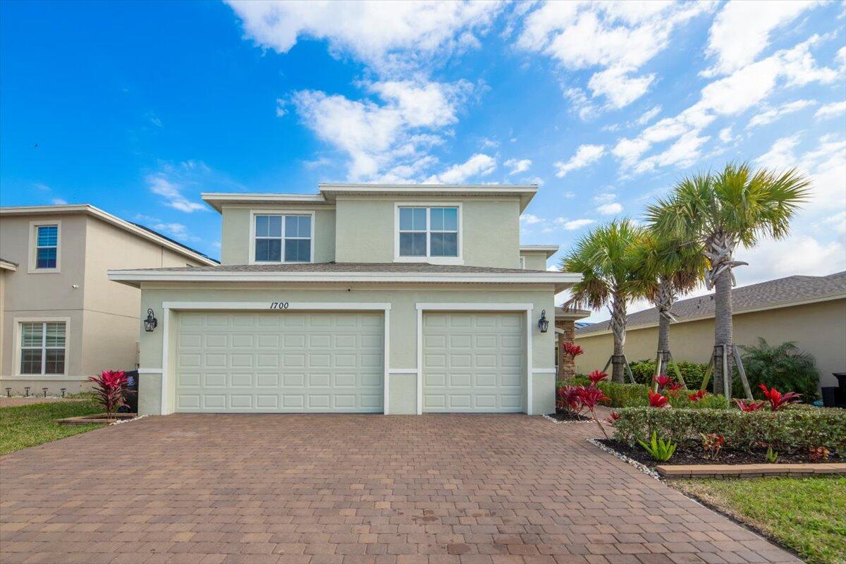 View details of listing 1700 NW Vivanco Street, Port St. Lucie, FL 34986 Port St. Lucie with MLS# 