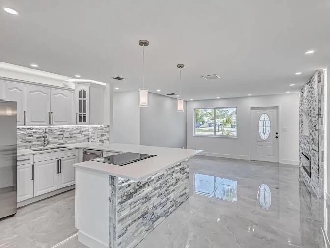 Listing  855 Date Palm Drive, Lake Park, FL 33403, Lake Park, FL 33403