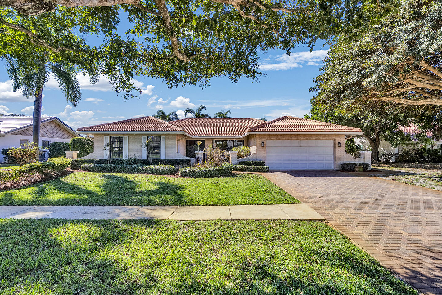 View details of listing 5362 Piping Rock Drive, Boynton Beach, FL 33437 Boynton Beach with MLS#