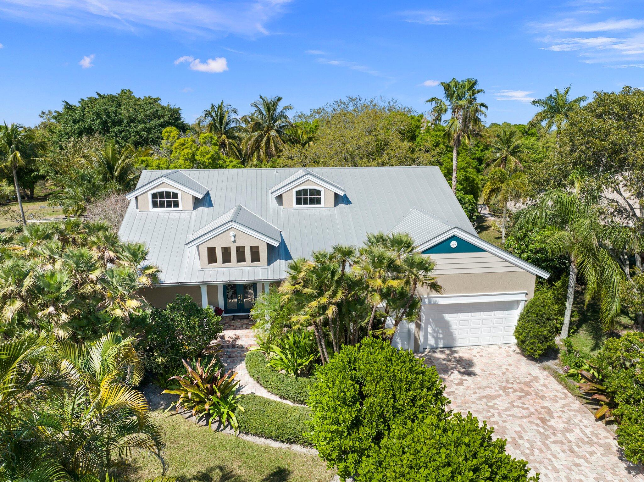 View details of listing 1993 SE Giffen Avenue, Port St. Lucie, FL 34952 Port St. Lucie with MLS#
