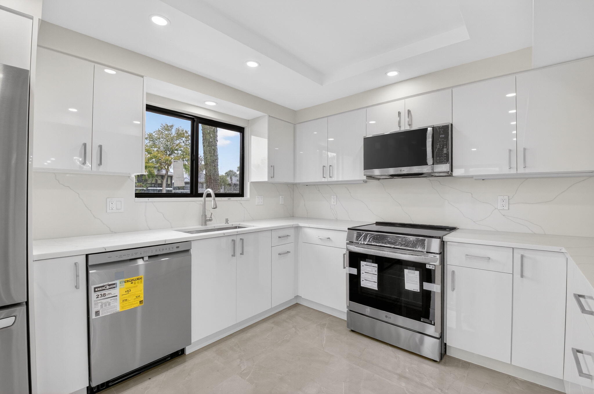 View details of listing 15350 Strathearn Drive 12501, Delray Beach, FL 33446 Delray Beach with MLS#