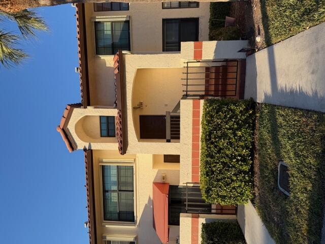 View details of listing 106 Freedom Court, Deerfield Beach, FL 33442 Deerfield Beach with MLS#