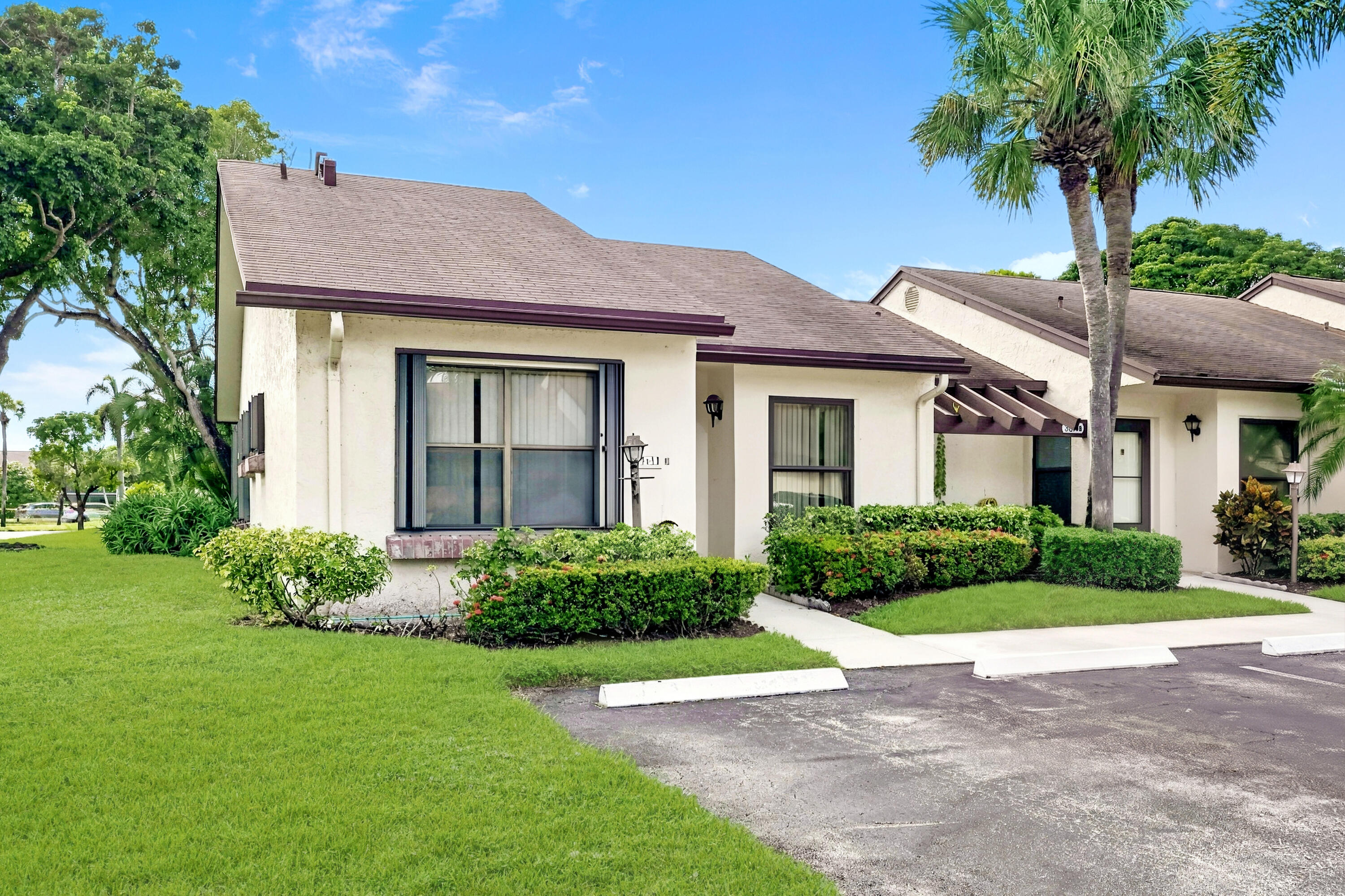 View details of listing 3615 Crab Apple Trail A, Lake Worth, FL 33467 Lake Worth with MLS#