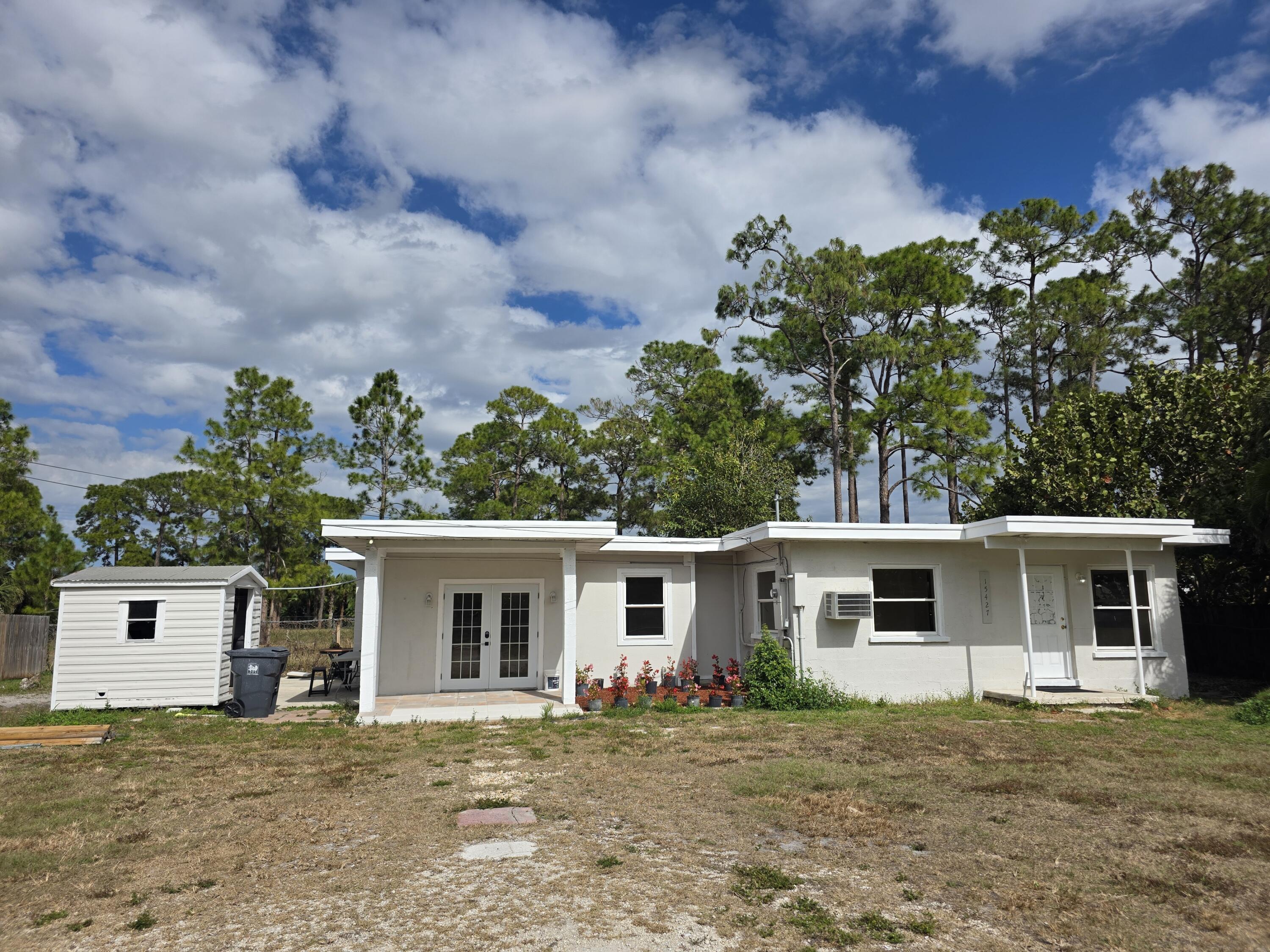View details of listing 15427 San Diego Drive, Loxahatchee Groves, FL 33470 Loxahatchee Groves with MLS# 