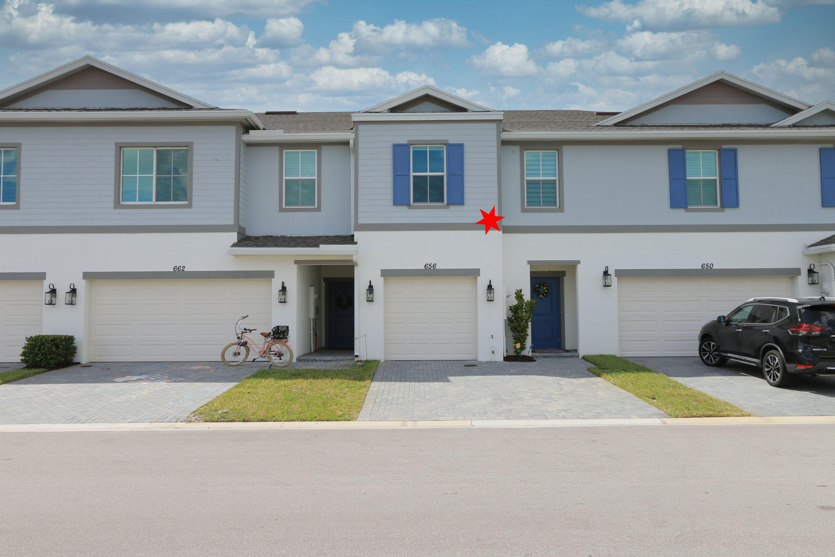 View details of listing 656 NE Waters Edge Lane, Port St. Lucie, FL 34983 Port St. Lucie with MLS# 