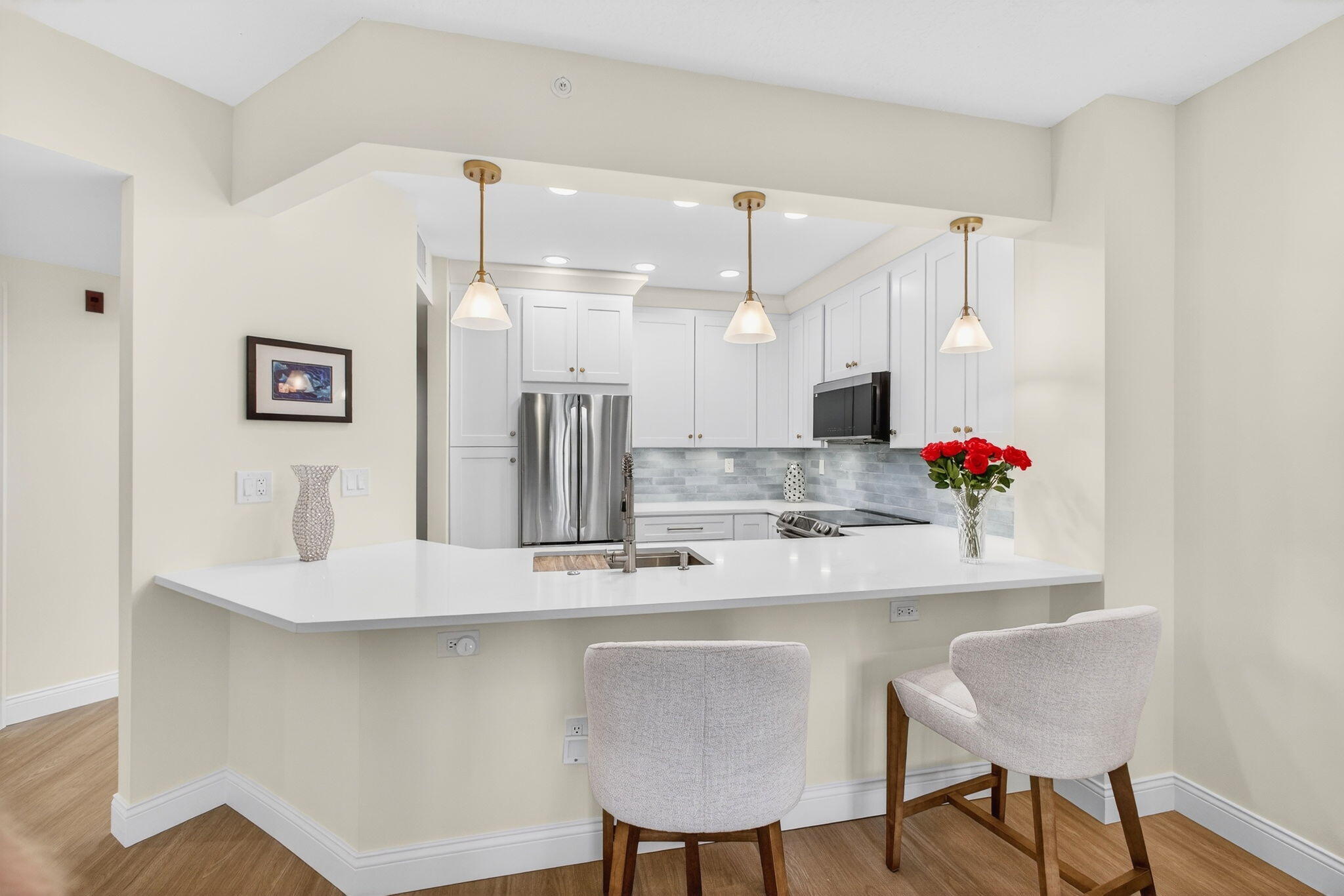 View details of listing 400 Uno Lago Drive 103, Juno Beach, FL 33408 Juno Beach with MLS# 
