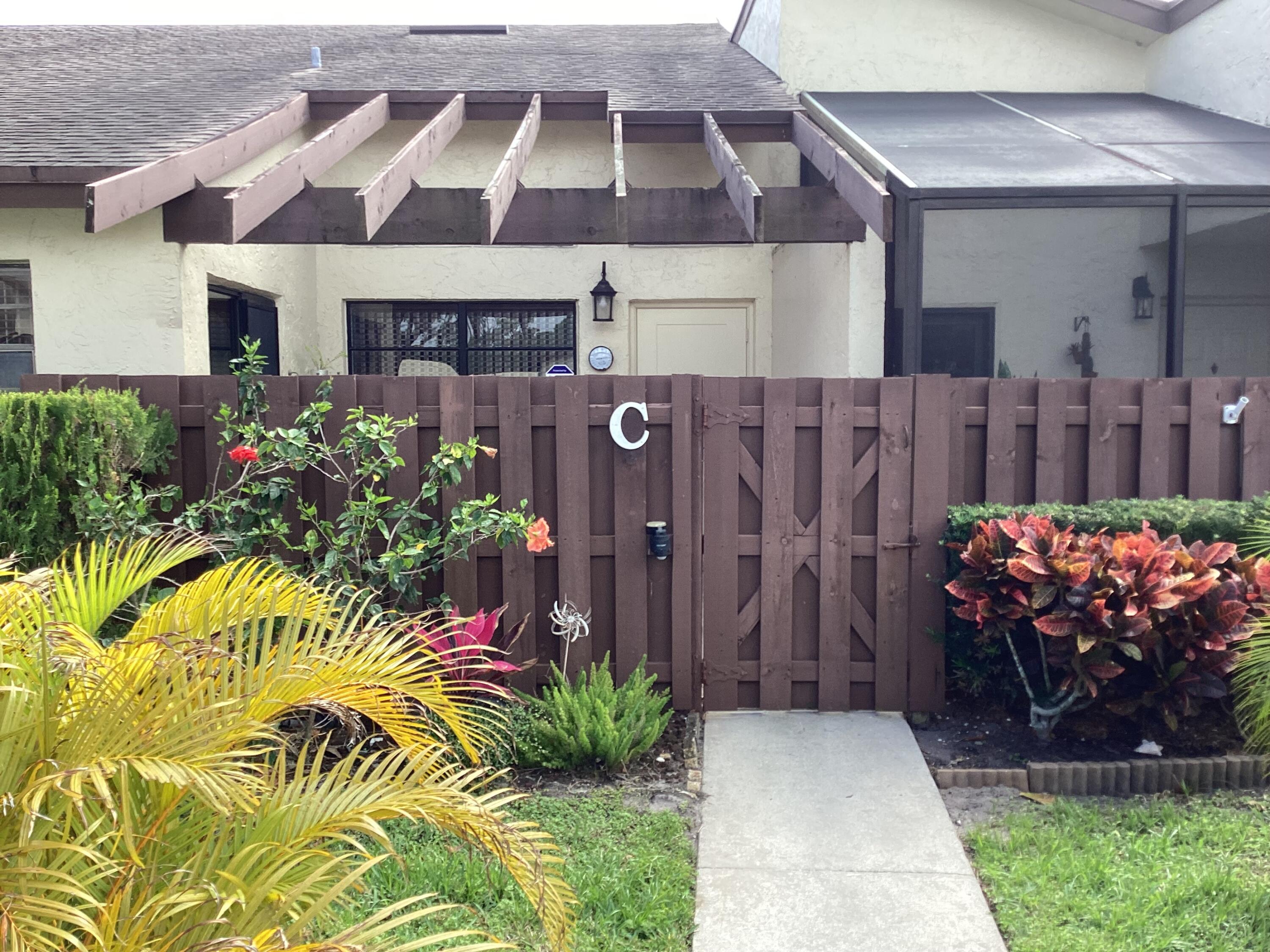 View details of listing 13941 Nesting Way C, Delray Beach, FL 33484 Delray Beach with MLS# 