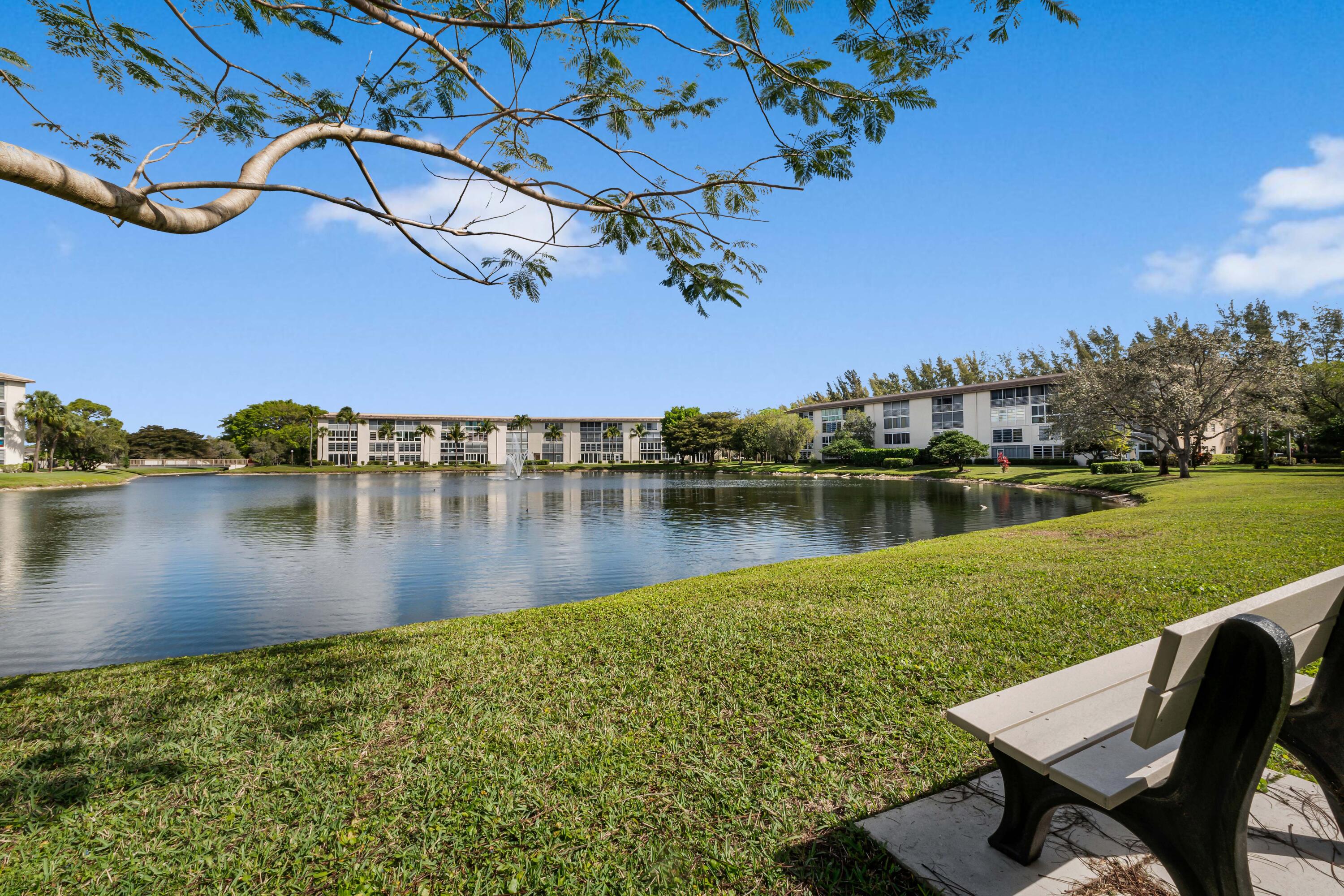 View details of listing 1903 Bermuda Circle D3, Coconut Creek, FL 33066 Coconut Creek with MLS# 