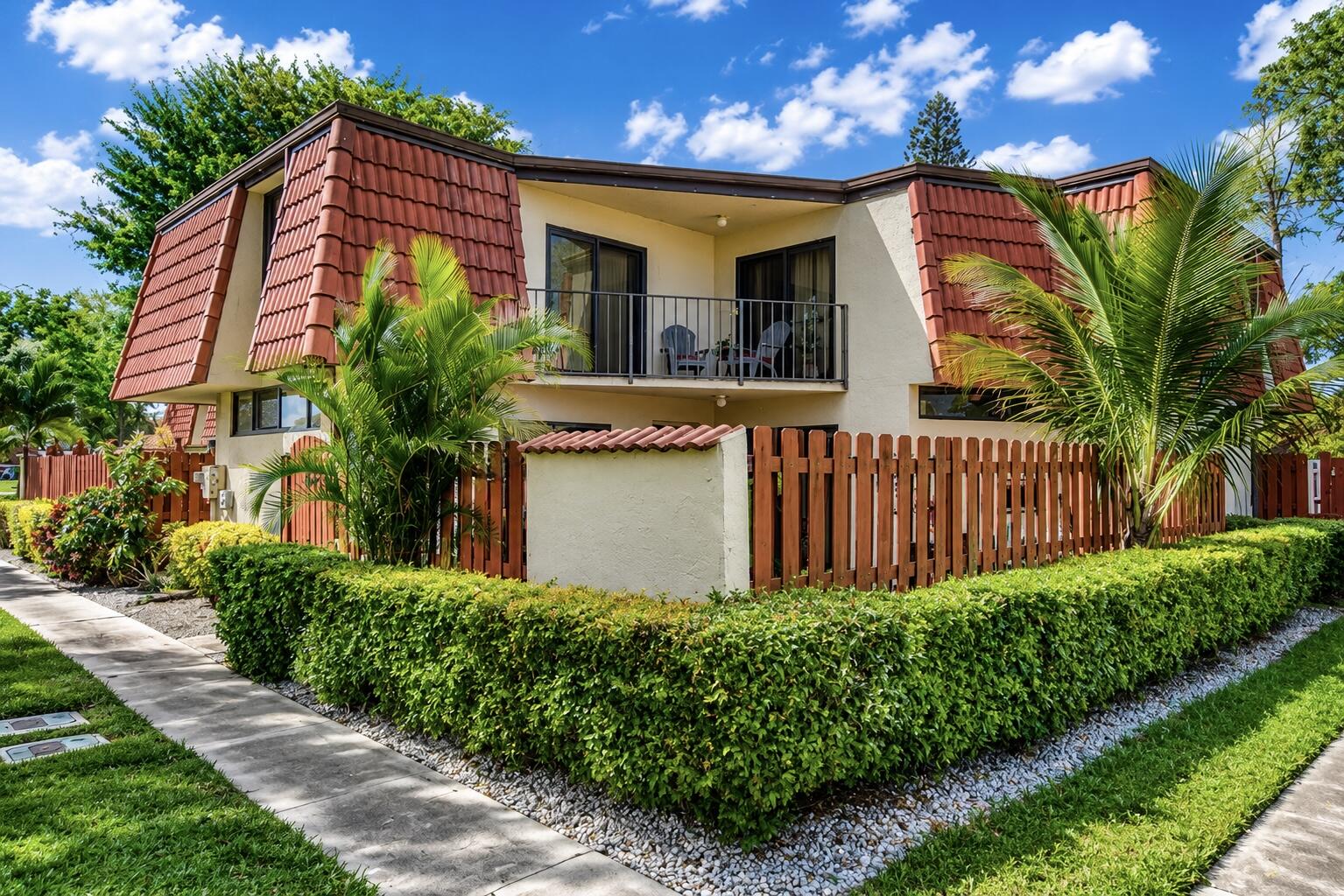 View details of listing 3838 Victoria Drive, West Palm Beach, FL 33406 West Palm Beach with MLS# 