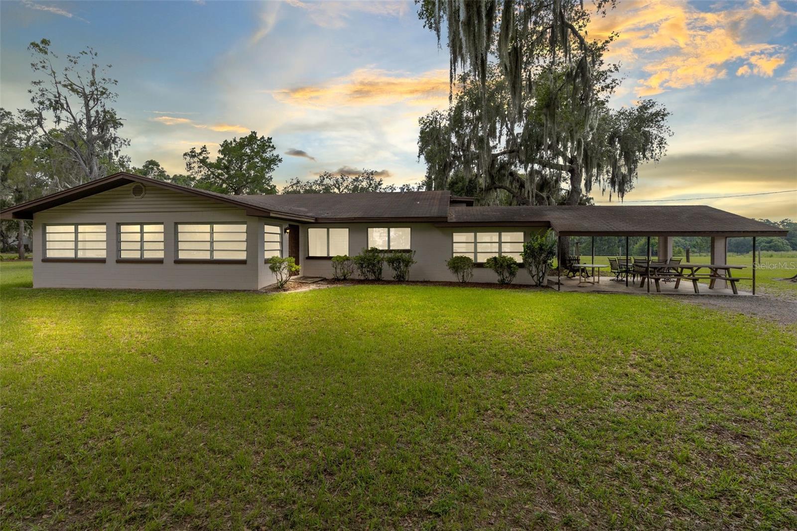 View details of listing 950 S NARCOOSSEE RD ST CLOUD with MLS# S5107673