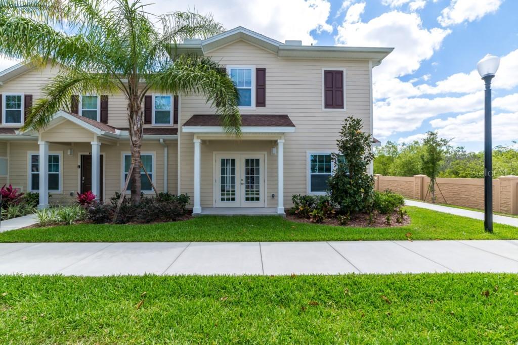 View details of listing 8981 SHINE DR KISSIMMEE with MLS# S5124447
