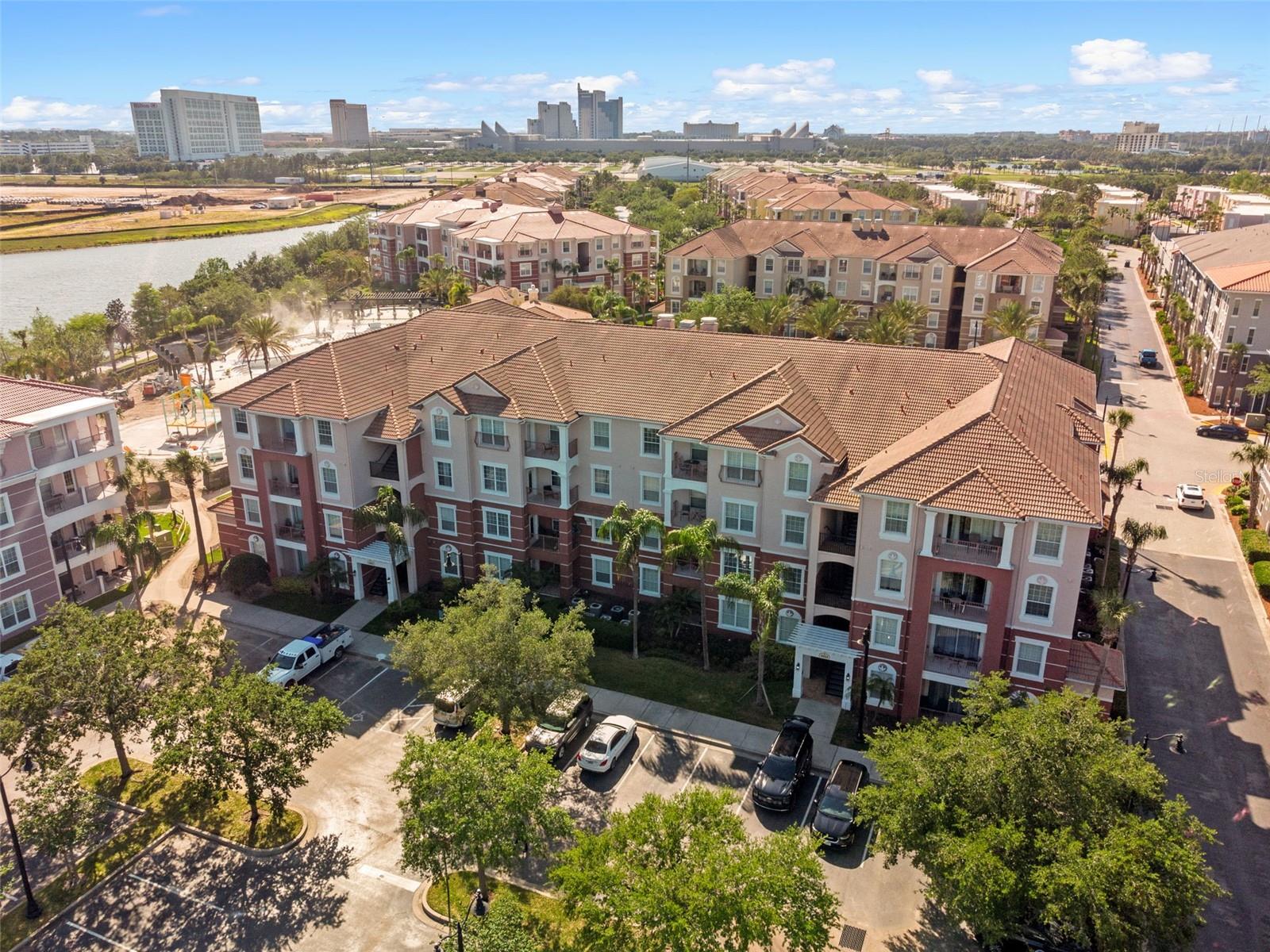 View details of listing 4862 CAYVIEW AVE #407 ORLANDO with MLS# S5124892