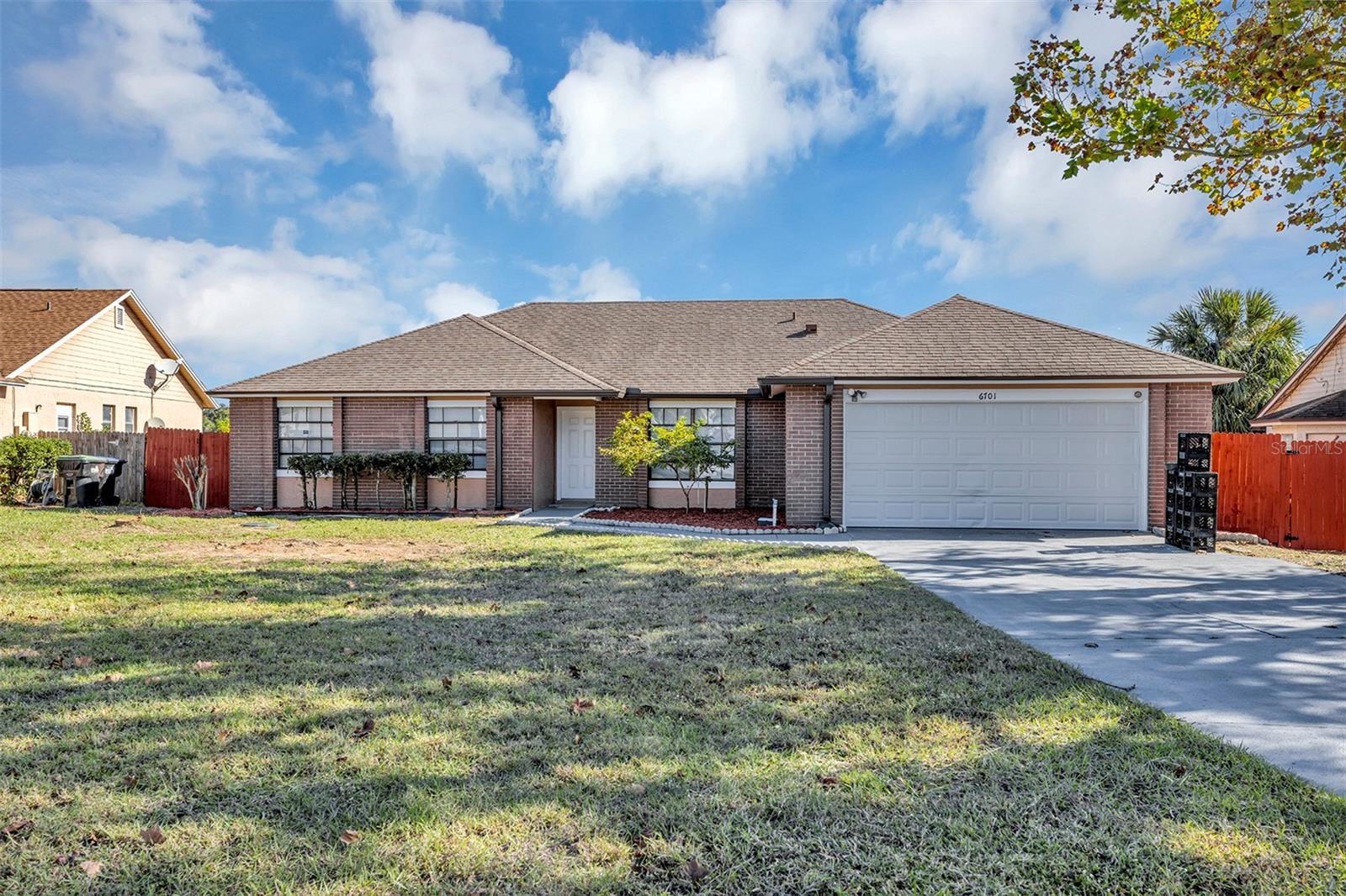 View details of listing 6701 MERLIN CT ORLANDO with MLS# S5141405