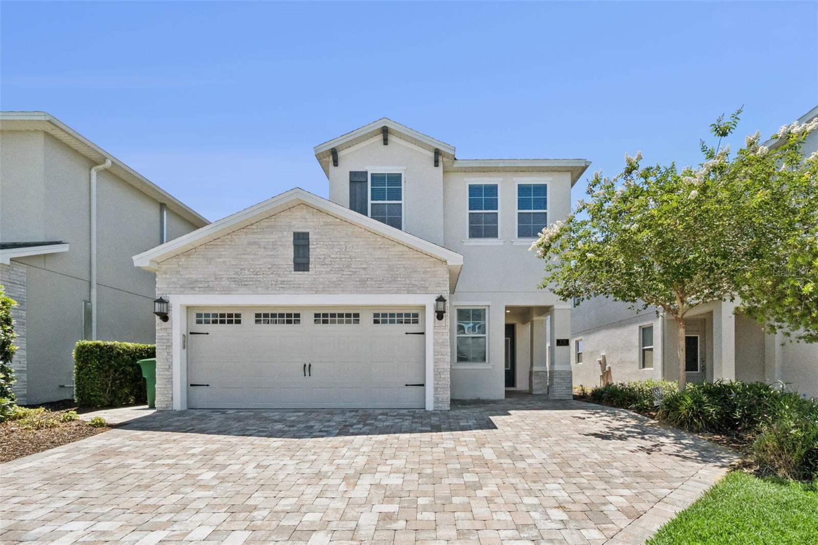 View details of listing 276 SOUTHFIELD ST KISSIMMEE with MLS# S5150128