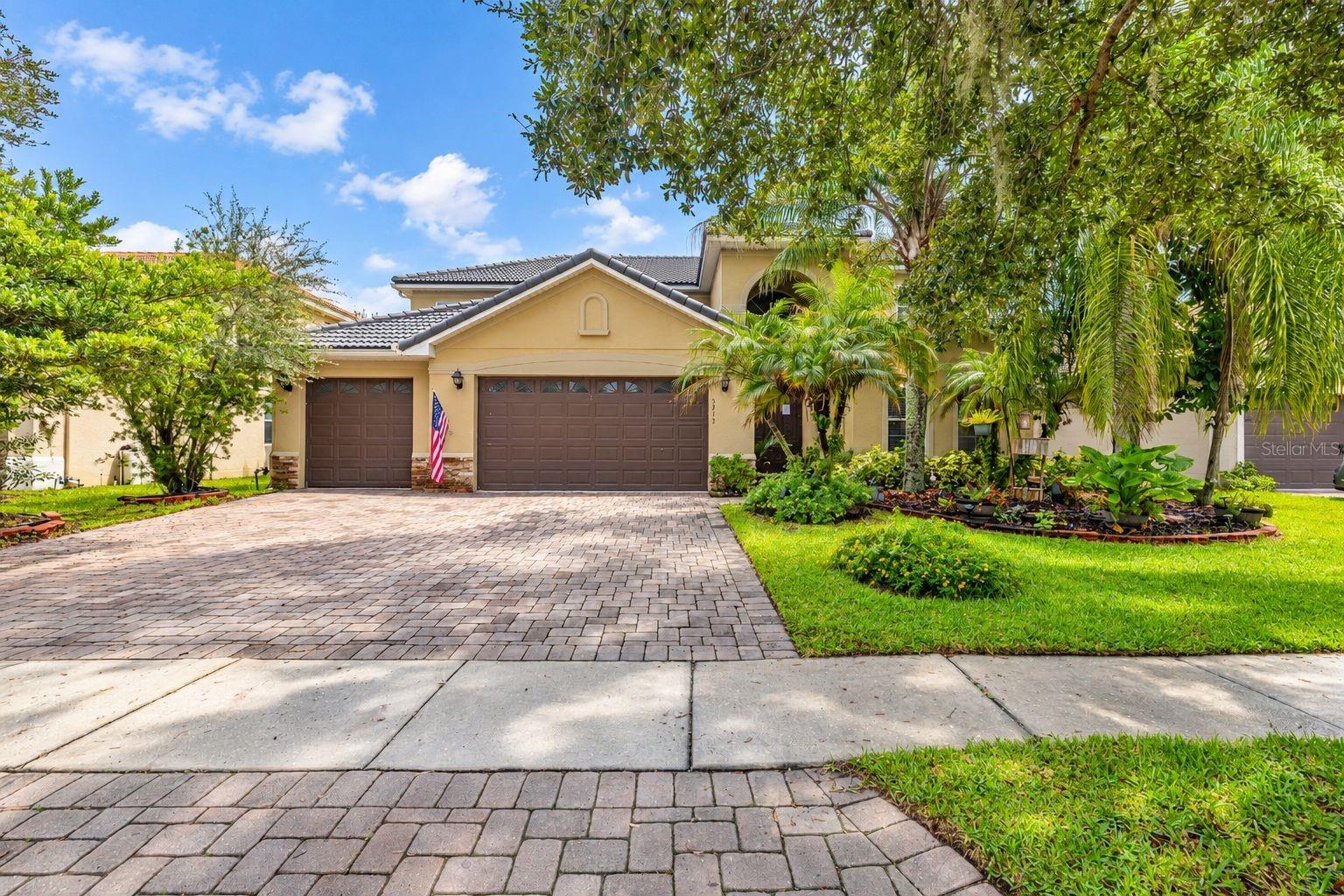 Listing S5158737 3713 EAGLE ISLE CIR, KISSIMMEE, FL 34746