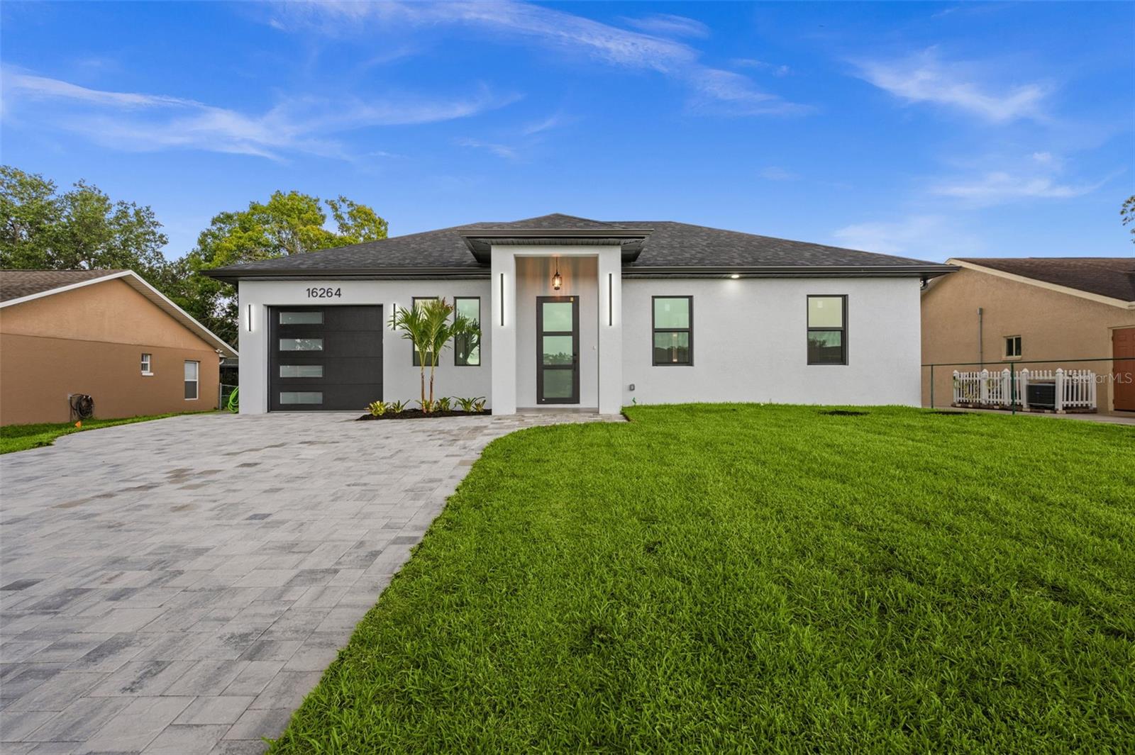 View details of listing 16264 HORIZON RD NORTH FORT MYERS with MLS# TB8520148