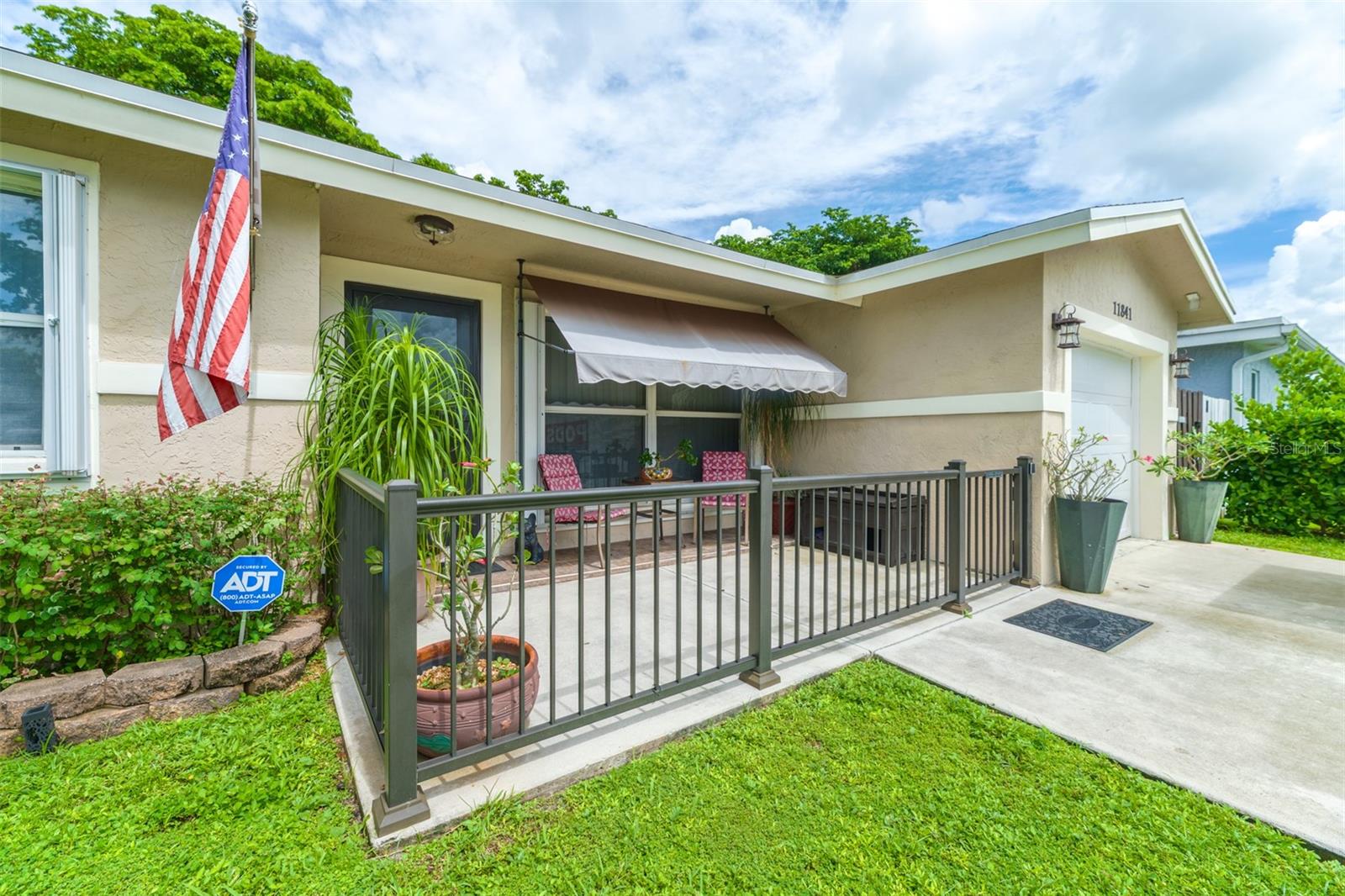 View details of listing 11841 NW 33RD ST SUNRISE with MLS# TB8550718