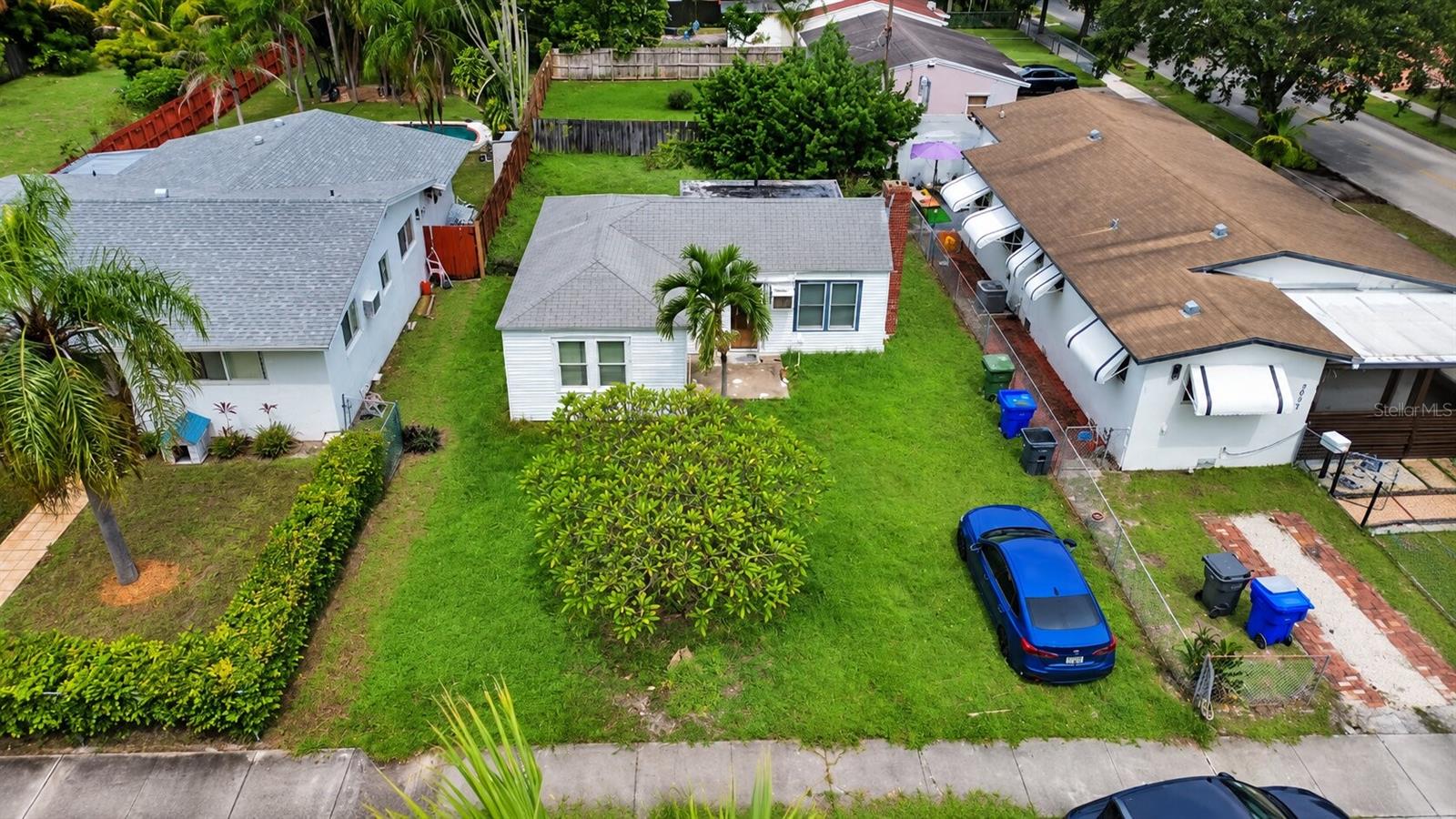 View details of listing 2607 ADAMS ST HOLLYWOOD with MLS# TB8554917