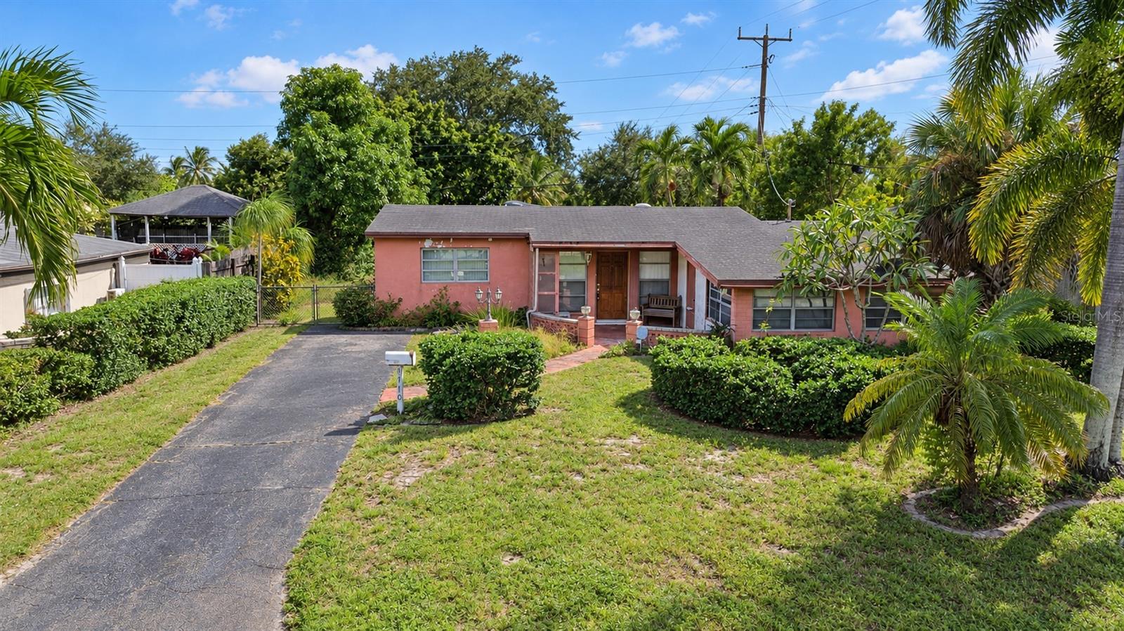 Listing TB8557803 6770 MCKINLEY ST, HOLLYWOOD, FL 33024
