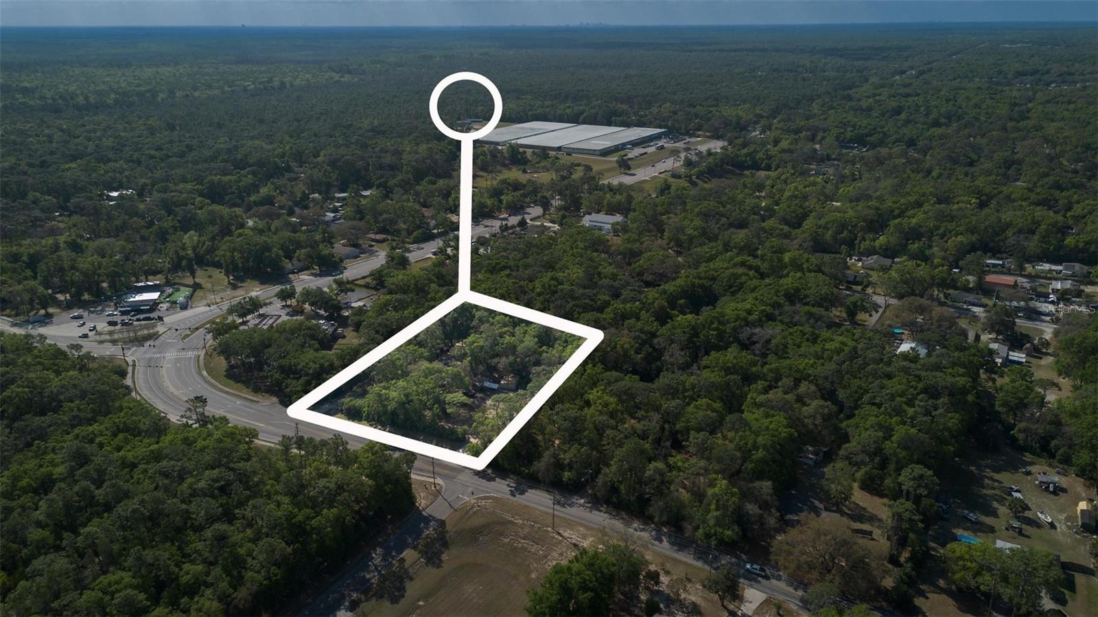 Listing V4941593 26 E KELLY PARK RD, APOPKA, FL 32712